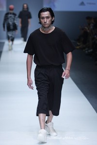 LMT by Tarra Budiman Grazia Jakarta Fashion Week 2016 at Senayan City. Jakarta. [Foto: Mohammad Abduh/Wolipop]