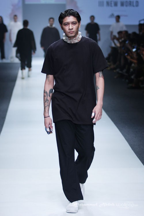 LMT by Tarra Budiman Grazia Jakarta Fashion Week 2016 at Senayan City. Jakarta. [Foto: Mohammad Abduh/Wolipop]