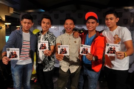 Delon Dukung S5 Meriahkan Dunia Musik di Indonesia