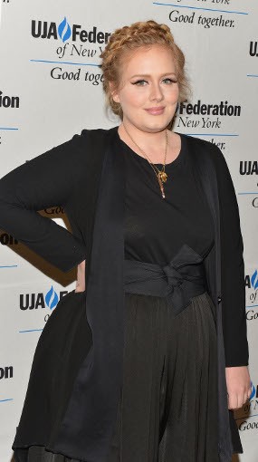 Pacaran Tiga Tahun, Adele Tak Akan Menikah dengan Kekasih