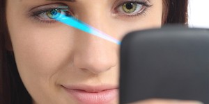 Pemindai Retina Lumia 950 Bisa Tembus Kacamata