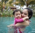 Ringgo-Sabai Babymoon di Maladewa, Gempi Cute Renang Bareng Gisel