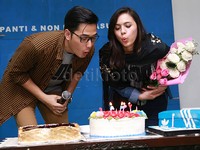 Keduanya merayakan ulang tahun bersama di Panti Asuhan Remaja, Rawamangun, Jakarta Timur, Selasa (3/11/2015) malam. Pool/Palevi S/detikFoto.