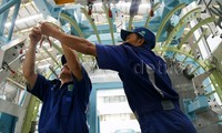 Proyek pembangunan dan pengembangan pesawat N219 didukung pemerintah pusat melalui LAPAN dalam bentuk pemberian anggaran sekitar Rp 400 miliar.