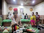 Serunya Belajar Membuat Lawar, Sate Lilit, dan Es Kuwut Khas Bali!