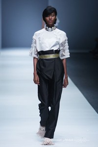 Toton Januar Indonesia Fashion Forward. Jakarta Fashion Week 2016 at Senayan City. Jakarta. [Foto: Mohammad Abduh/Wolipop]