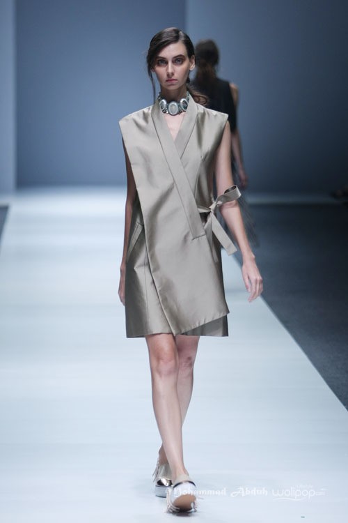 Toton Januar Indonesia Fashion Forward. Jakarta Fashion Week 2016 at Senayan City. Jakarta. [Foto: Mohammad Abduh/Wolipop]