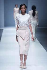 Toton Januar Indonesia Fashion Forward. Jakarta Fashion Week 2016 at Senayan City. Jakarta. [Foto: Mohammad Abduh/Wolipop]