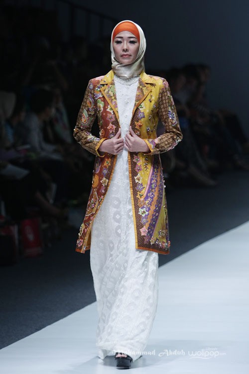 Chintami Atmanagara Trone. Jakarta Fashion Week 2016 at Senayan City. Jakarta. [Foto: Mohammad Abduh/Wolipop]