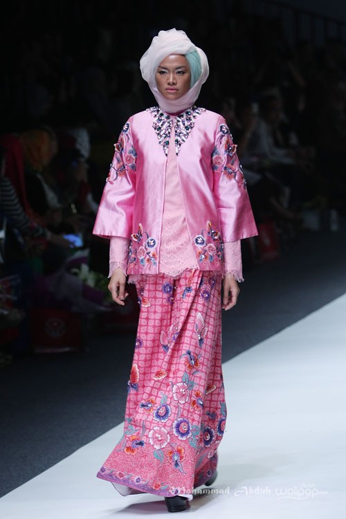 Chintami Atmanagara Trone. Jakarta Fashion Week 2016 at Senayan City. Jakarta. [Foto: Mohammad Abduh/Wolipop]