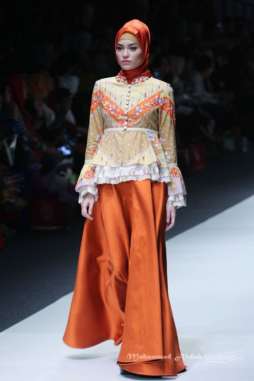 Chintami Atmanagara Trone. Jakarta Fashion Week 2016 at Senayan City. Jakarta. [Foto: Mohammad Abduh/Wolipop]