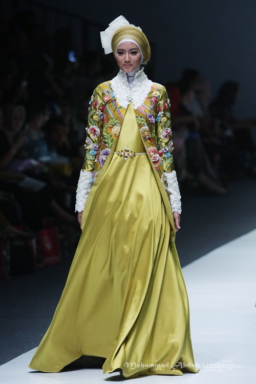 Chintami Atmanagara Trone. Jakarta Fashion Week 2016 at Senayan City. Jakarta. [Foto: Mohammad Abduh/Wolipop]