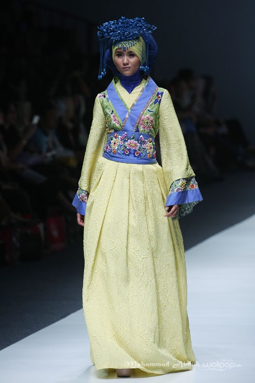 Chintami Atmanagara Trone. Jakarta Fashion Week 2016 at Senayan City. Jakarta. [Foto: Mohammad Abduh/Wolipop]