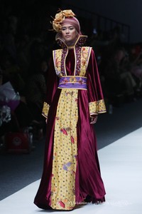 Chintami Atmanagara Trone. Jakarta Fashion Week 2016 at Senayan City. Jakarta. [Foto: Mohammad Abduh/Wolipop]