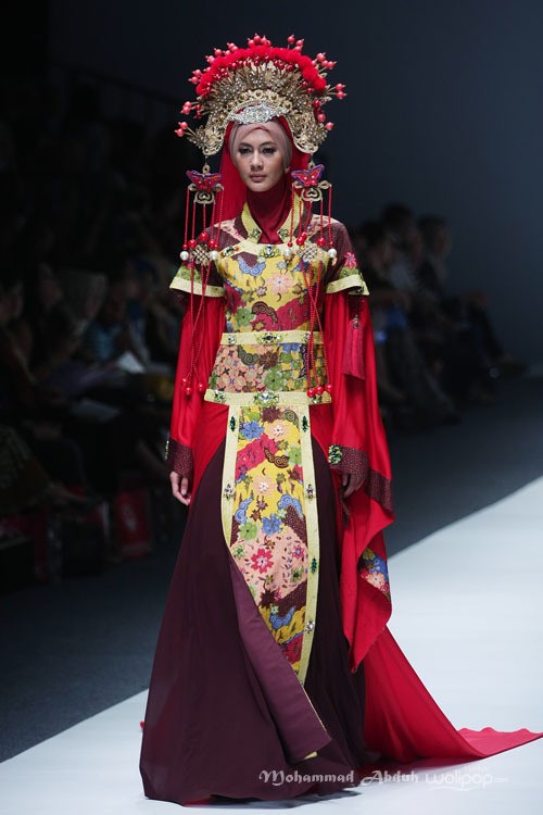 Chintami Atmanagara Trone. Jakarta Fashion Week 2016 at Senayan City. Jakarta. [Foto: Mohammad Abduh/Wolipop]