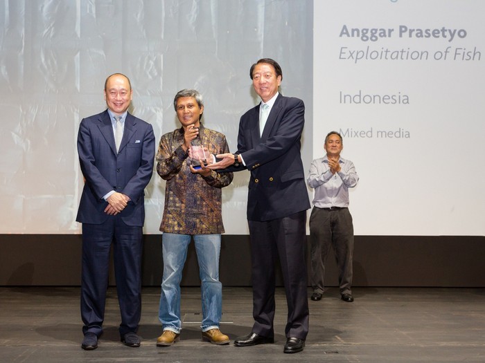 Anggar Prasetyo Raih Penghargaan Seni UOB Tingkat Asia Tenggara