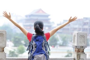 Selalu Ada yang Pertama, Termasuk Traveling