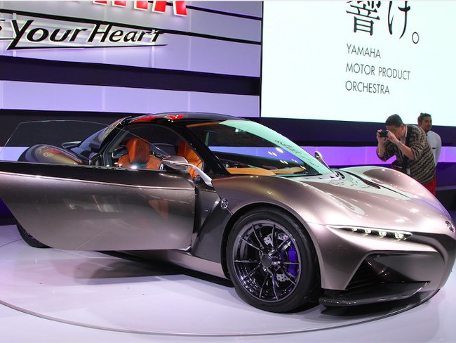 Melihat dari Dekat Mobil Sporty Keren Yamaha