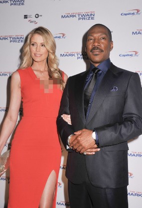 Eddie Murphy Akan Segera Dikaruniai Anak ke-9