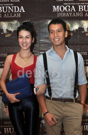 Stevianne Hanya Ingin Cerai dari Samuel Rizal