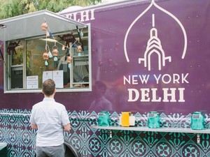 Enaknya! Karyawan Google Bisa Pilih Makanan Gratis dari 20 Food Truck
