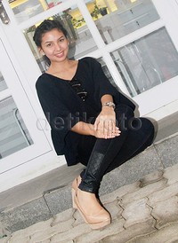 Dalam kesempatan itu, Alisia tampil dengan busana serba hitam. Pool/Gus Mun/detikFoto.
