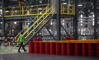 Pabrik ini mampu memproduksi hingga 136 juta liter (120 ribu ton) pelumas setiap tahunnya, cukup untuk mengganti lebih dari 460.000 unit oli sepeda motor atau hampir 90.000 unit oli mobil per hari.