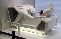 Robot Kirobo bisa ditempatkan di mana saja, atau bahkan memakai selimut khusus.
