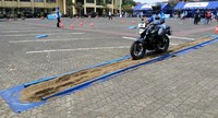 Para siswa mengikuti sejumlah latihan yang diberikan oleh tim divisi Yamaha Riding Academy. Ist/Yamaha.