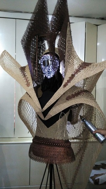 Lady Warrior menurut Rinaldy menggambarkan wanita yang berani menghadapi tantangan, dengan kepintaran.