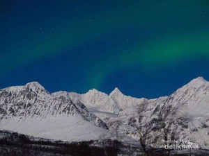 Ssst... Dilarang Bersiul Kalau Lihat Aurora