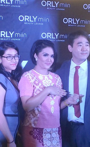 ORLY miin di Plaza Indonesia Tawarkan Nail Art yang Sedang Tren di Korea