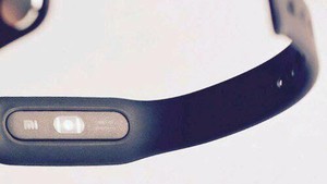 Gelang Pintar Xiaomi Punya Sensor Detak Jantung