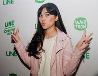 Ekspresi lucu Isyana Sarasvati. Pool/Gus Mun/detikFoto.