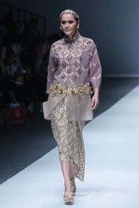Khanaan Shamlan Trone. Jakarta Fashion Week 2016 at Senayan City. Jakarta. [Foto: Mohammad Abduh/Wolipop]