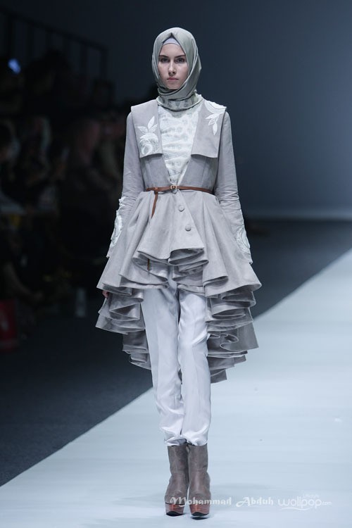 Ayu Diah Andari Trone. Jakarta Fashion Week 2016 at Senayan City. Jakarta. [Foto: Mohammad Abduh/Wolipop]