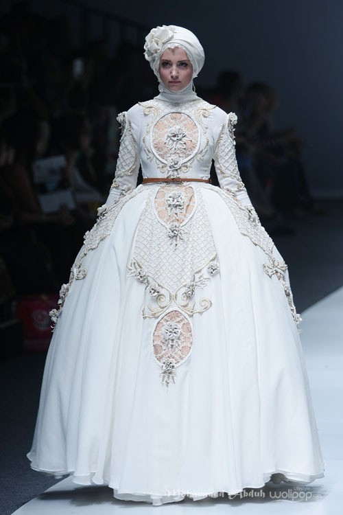 Ayu Diah Andari Trone. Jakarta Fashion Week 2016 at Senayan City. Jakarta. [Foto: Mohammad Abduh/Wolipop]