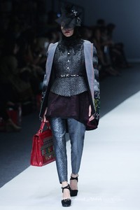 Kursein Karzai Trone. Jakarta Fashion Week 2016 at Senayan City. Jakarta. [Foto: Mohammad Abduh/Wolipop]