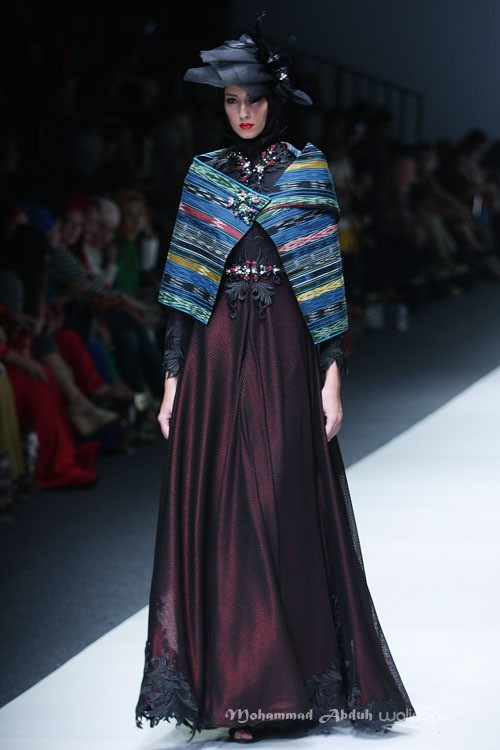 Kursein Karzai Trone. Jakarta Fashion Week 2016 at Senayan City. Jakarta. [Foto: Mohammad Abduh/Wolipop]