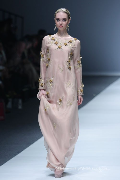 Khanaan Shamlan Trone. Jakarta Fashion Week 2016 at Senayan City. Jakarta. [Foto: Mohammad Abduh/Wolipop]