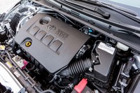 Toyota memang belum membocorkannya. Namun sebagai patokan, Camry XSE versi standar mengusung V6 dengan mampu menyemburkan 268 tenaga kuda dan torsi mencapai 248 lb-ft. Pool/Worldcarfans.