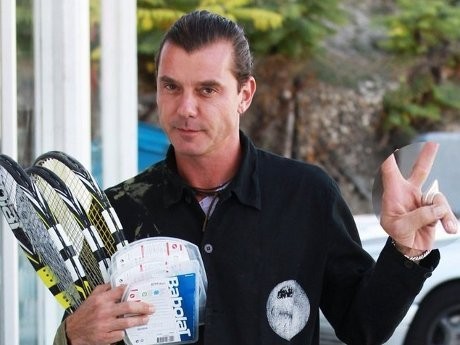 Gwen Stefani Pacari Blake Shelton, Gavin Rossdale Masih Kenakan Cincin Nikah