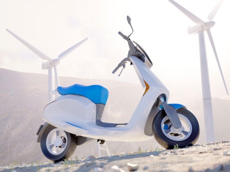 Canggih, Bisa Chating di Motor Listrik Ini