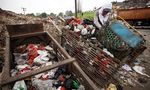 Mengais Rezeki di Tumpukan Sampah Bantargebang