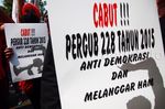 Aksi Tolak Pergub DKI 228