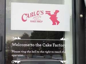 Ada Pintu Ajaib di Carlos Cake Factory di New Jersey!