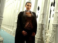 Bagaimana menurut Anda penampilan Kim kali ini? Mike Windle/Getty Images for LACMA/detikFoto.