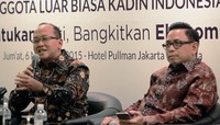Rosan P. Roeslani (kiri) tampak didampingi Wakil Ketua Umum Kadin Bidang Pengolahan Makanan dan Peternakan, Juan P. Adoe. Pool/Dok. Kadin.