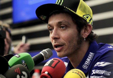 Serang Marquez, Rossi Juga Kritik Honda
