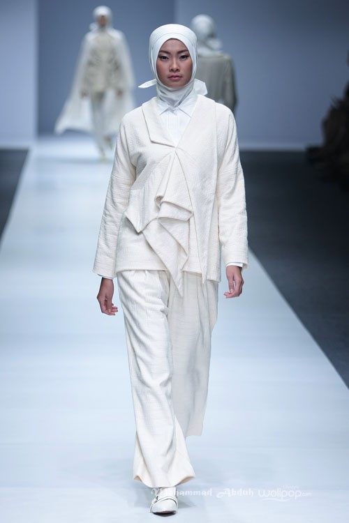 Etu by Restu Anggraeni Beginning Ethical Fashion. Jakarta Fashion Week 2016 at Senayan City. Jakarta. [Foto: Mohammad Abduh/Wolipop]
